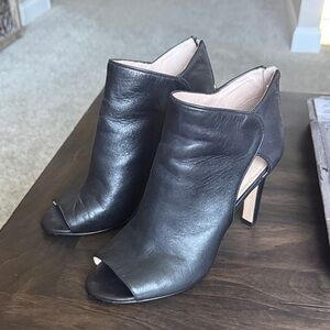 Louise et Cie Black Leather Peep-Toe High Heel Booties